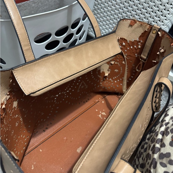 Michael Kors Tan Tote Bag - Picture 4 of 4